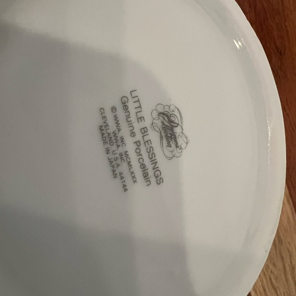 Little Blessings Genuine Porcelain Round Trinket Box. Made in Japan Circa 1980 - Picture 9 of 15